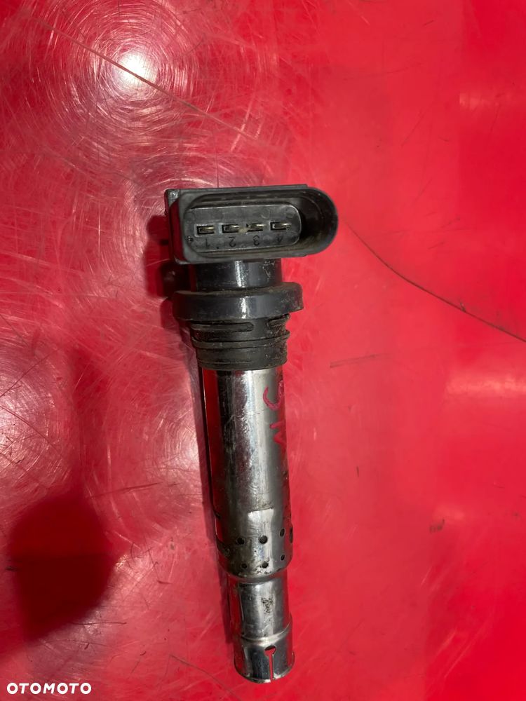 Cewka zapłonowa 0040102030 VW Polo 9N - 5