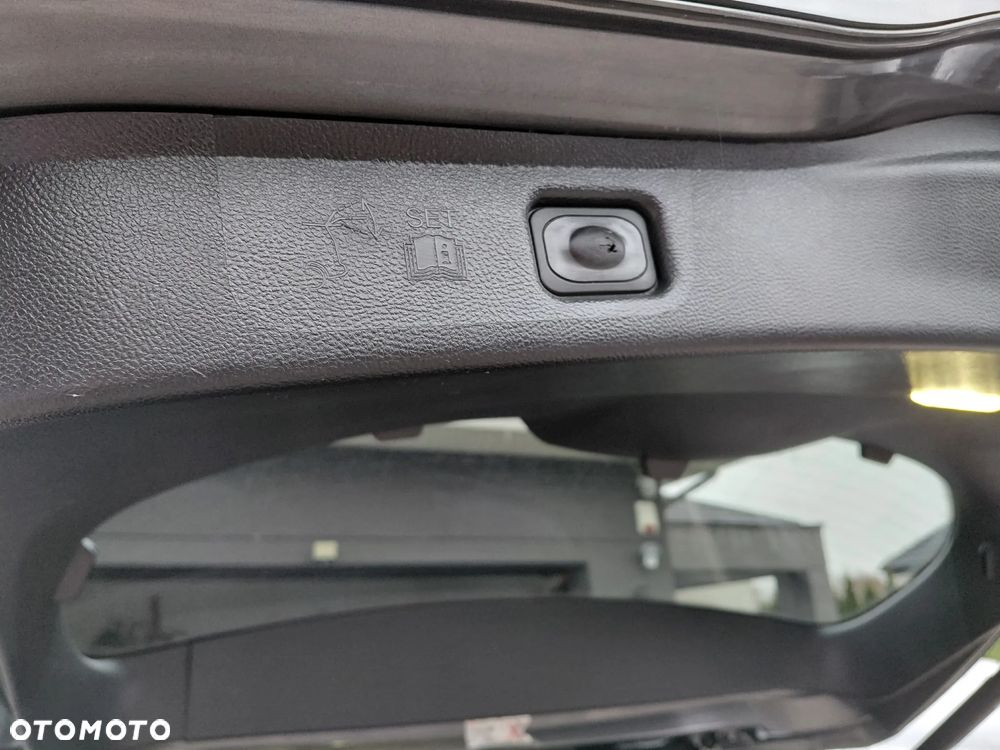 Ford S-Max 2.0 TDCi Titanium - 27