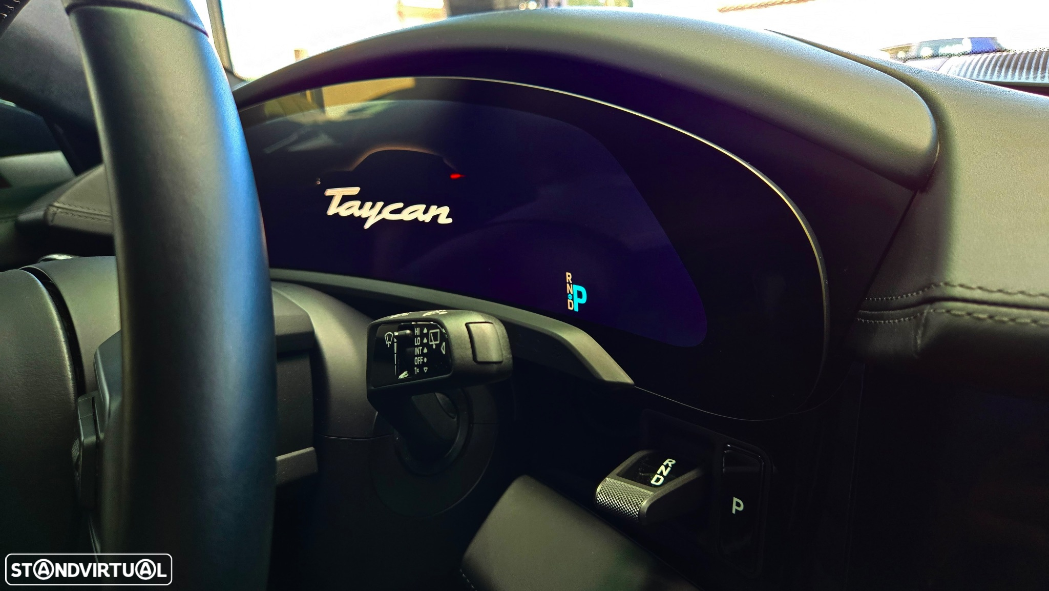 Porsche Taycan Cross Turismo Turbo - 17