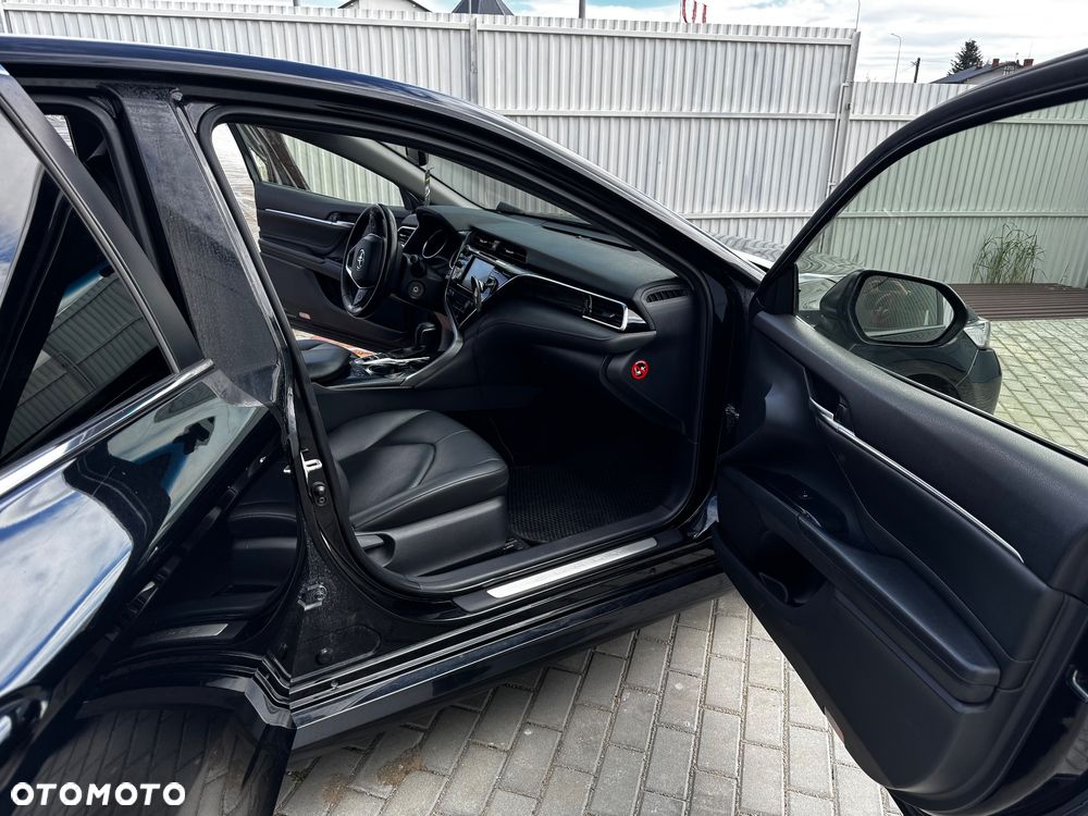 Toyota Camry - 9