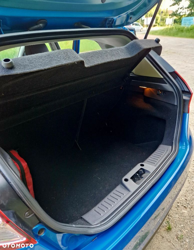 Ford Fiesta 1.25 Ambiente EU5 - 28