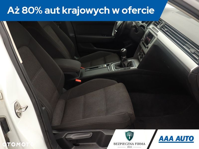 Volkswagen Passat Variant - 11