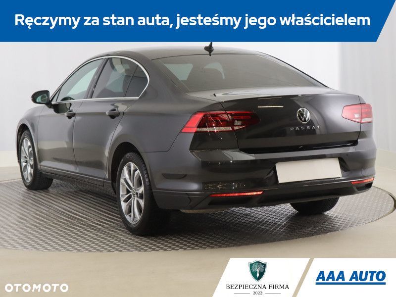 Volkswagen Passat - 6