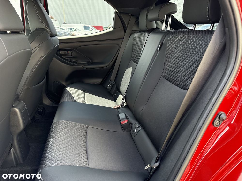 Toyota Yaris Hybrid 1.5 Executive - 12