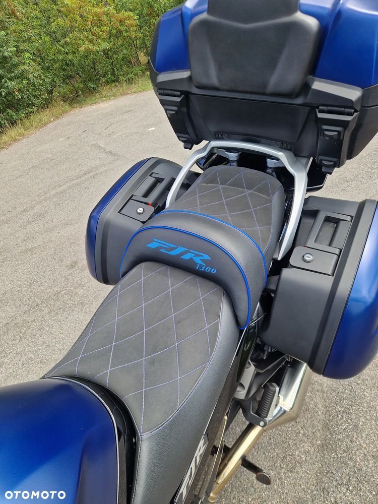 Yamaha FJR - 8