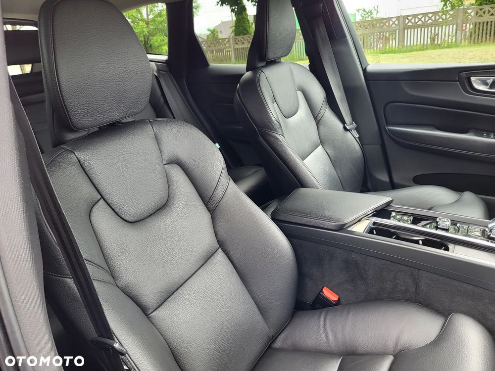 Volvo XC 60 B4 B Geartronic Momentum Pro - 19