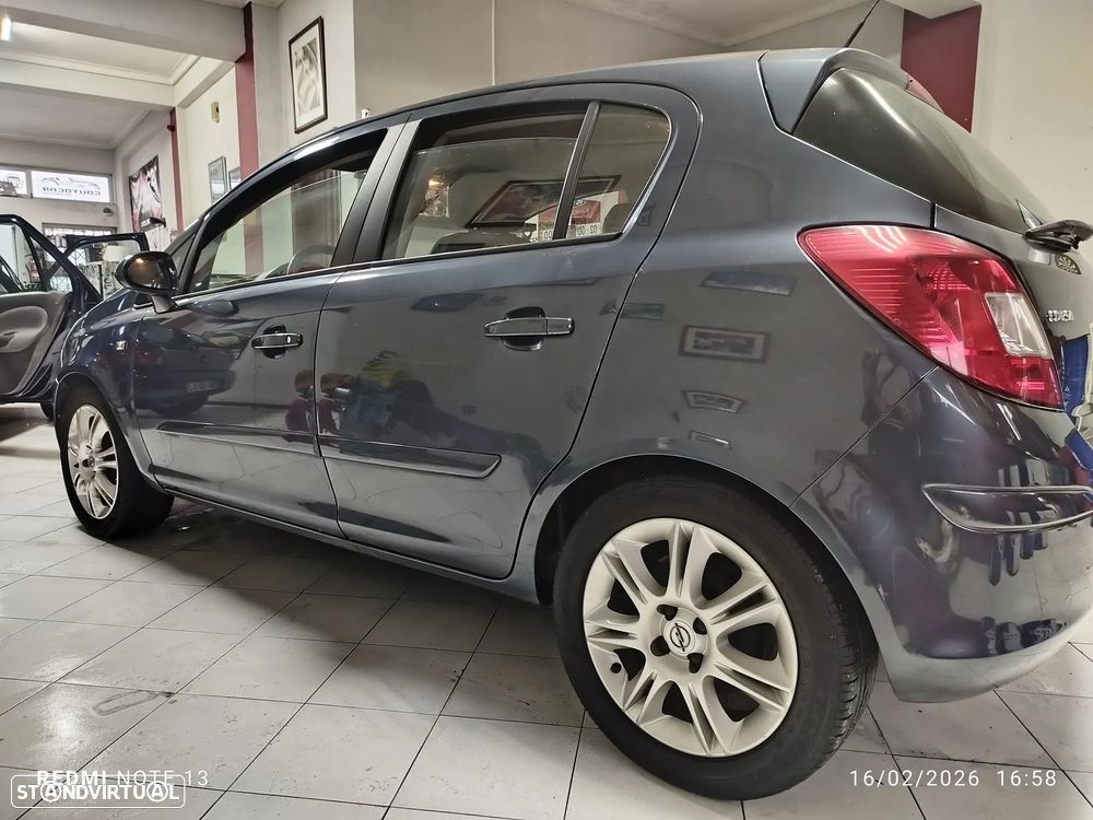 Opel Corsa 1.2 Cosmo - 5