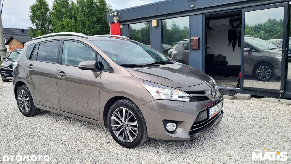 Toyota Verso - 34