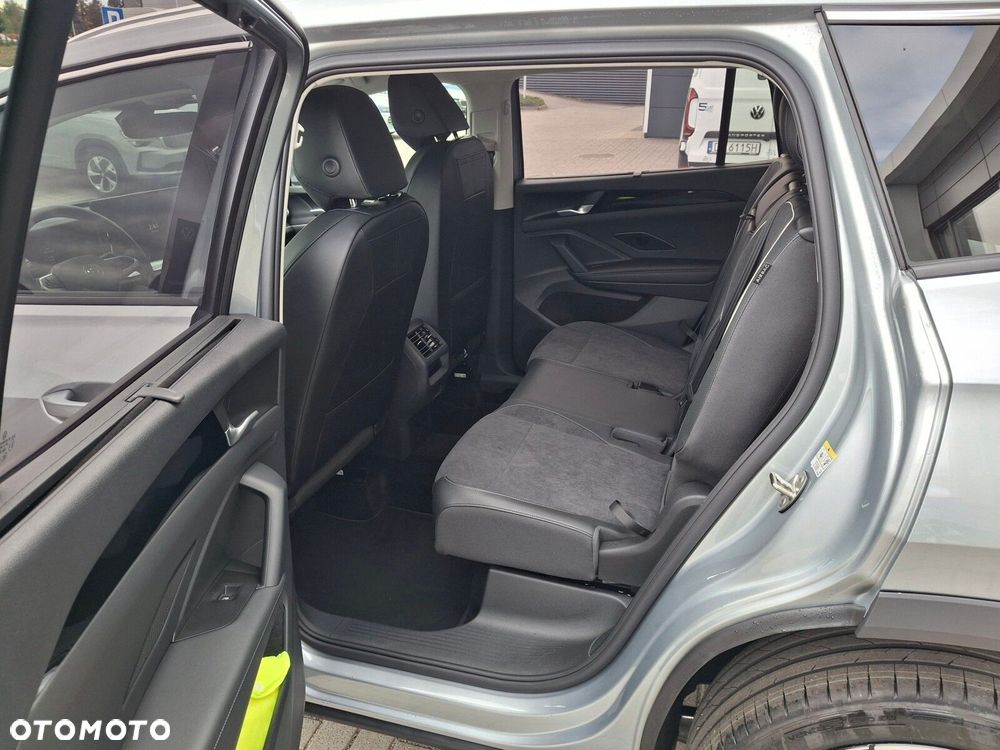 Volkswagen Tayron 2.0 TDI SCR 4Mot Style DSG - 17