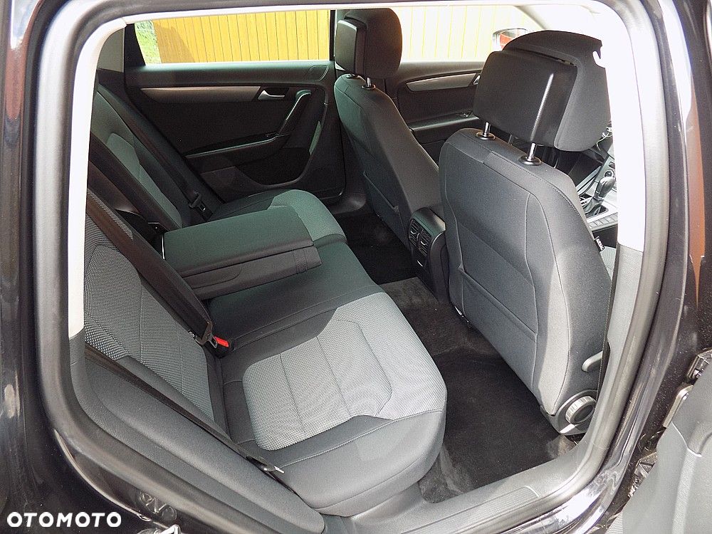 Volkswagen Passat Variant 2.0 Blue TDI DSG SCR Highline - 7