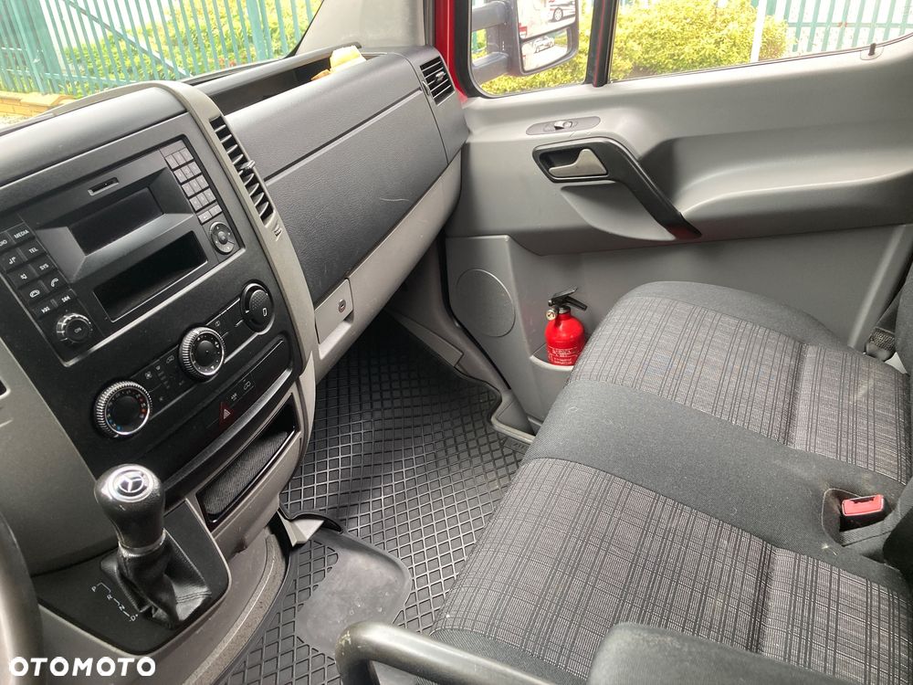 Mercedes-Benz Sprinter - 9