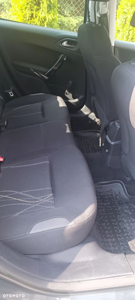 Peugeot 208 1.4 HDi Access - 12