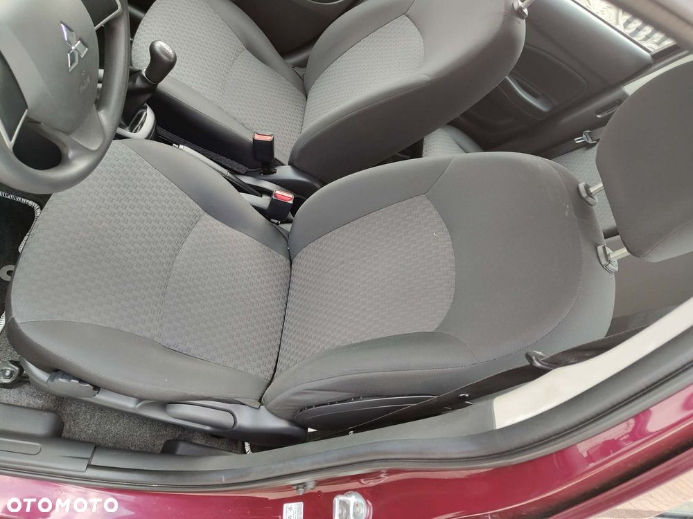 Mitsubishi Space Star 1.0 - 12