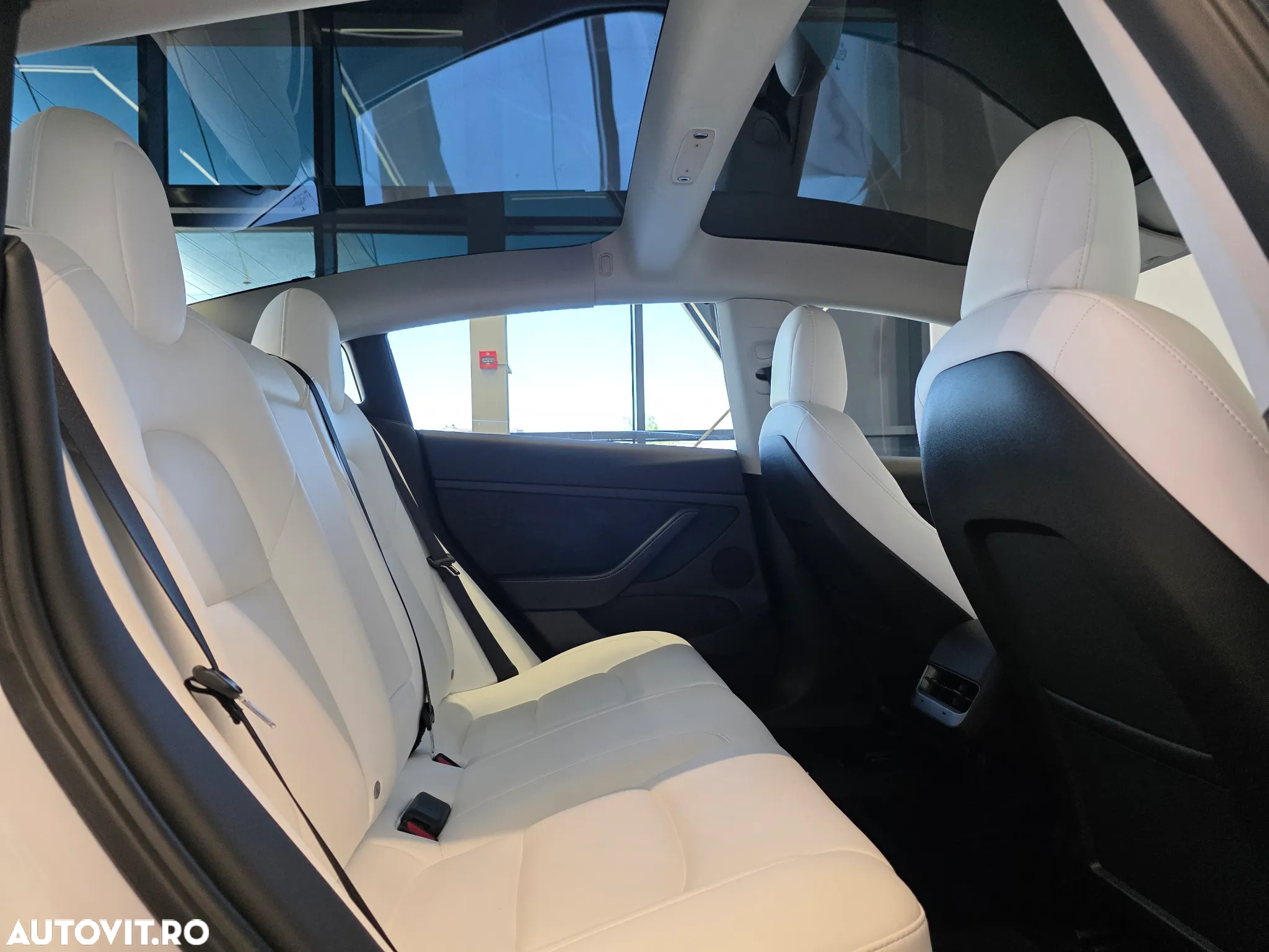Tesla Model 3 Langstreckenbatterie Allradantrieb Dual Motor - 16