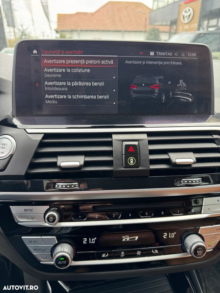 BMW X3 xDrive20d AT Luxury Line - 29