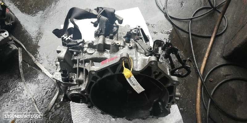 CAIXA VELOCIDADES HYUNDAI COUPE 2002 - 4