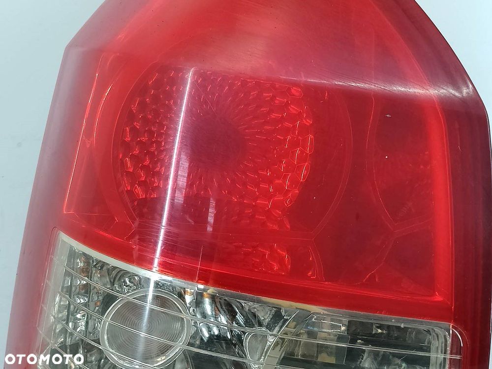 LAMPA TYLNA LEWA HYUNDAI TUSCON I 92401-2E0 - 7