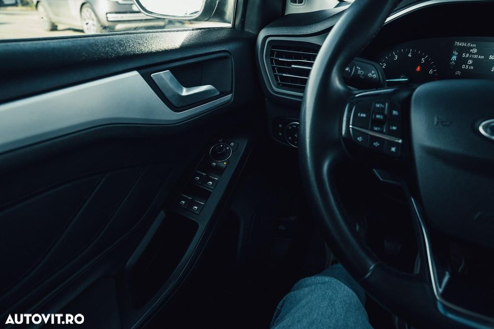 Ford Focus 1.0 EcoBoost Trend Edition - 14