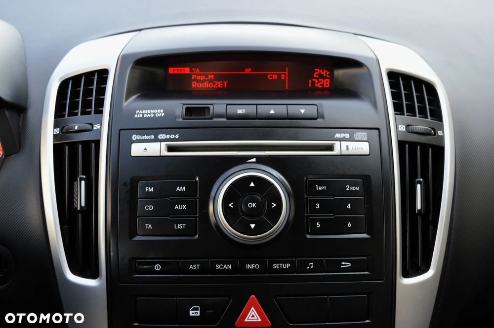Kia Ceed 1.6 Comfort + - 17