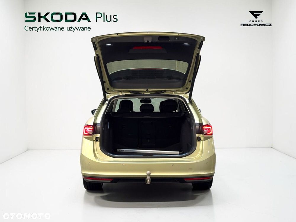 Skoda Superb 2.0 TDI SCR Selection DSG - 12