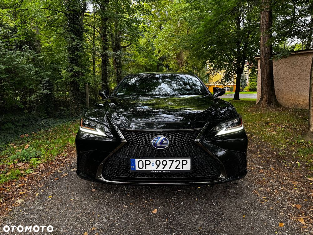 Lexus ES 300h F Sport - 3
