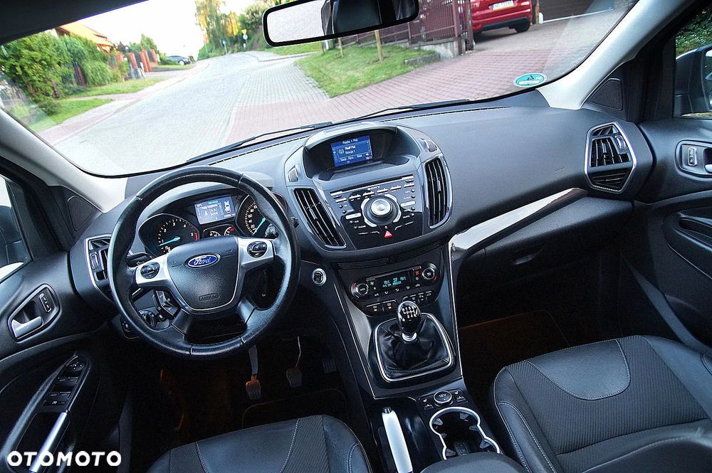 Ford Kuga 2.0 TDCi 4x4 Titanium - 17