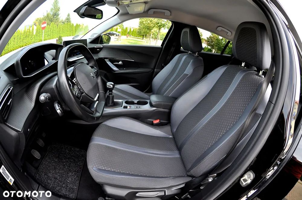 Peugeot 2008 1.5 BlueHDi Allure - 4