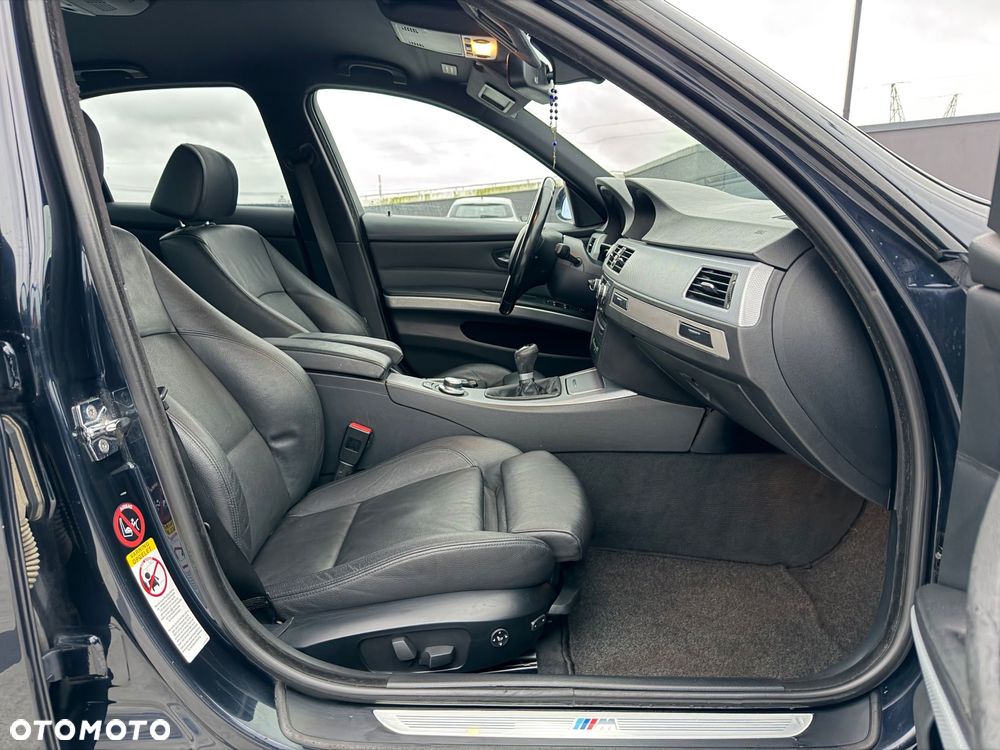 BMW Seria 3 320d - 11