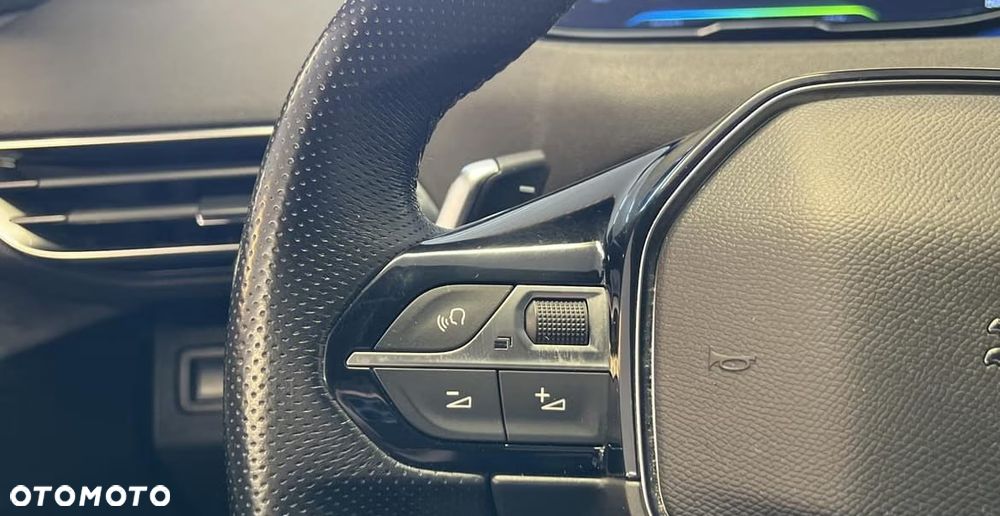 Peugeot 3008 1.6 PureTech HYbrid4 GT S&S EAT8 - 9