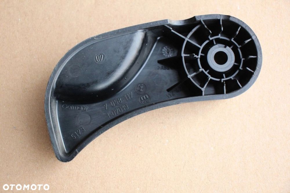rączka otwierania maski BMW e90 e91 e92 e93 e87 e82 e88 x1 7058117 - 3