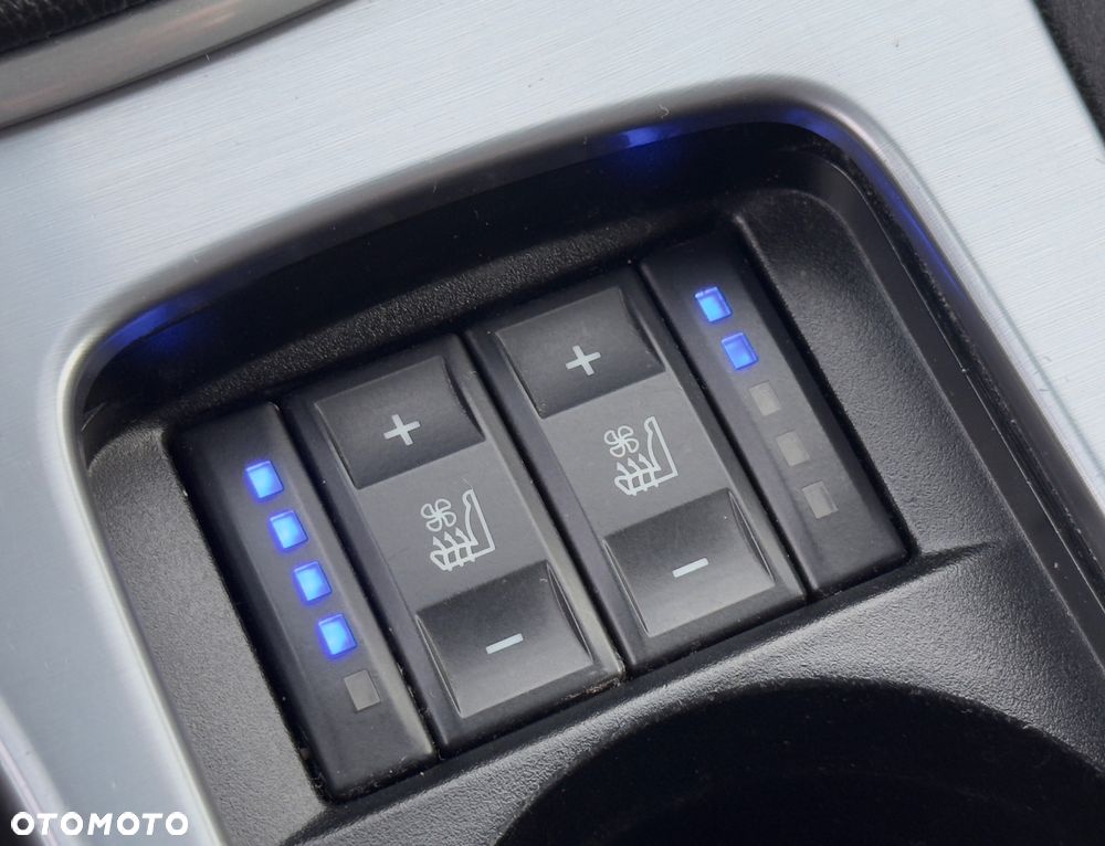 Ford Mondeo 2.0 TDCi Titanium X - 16