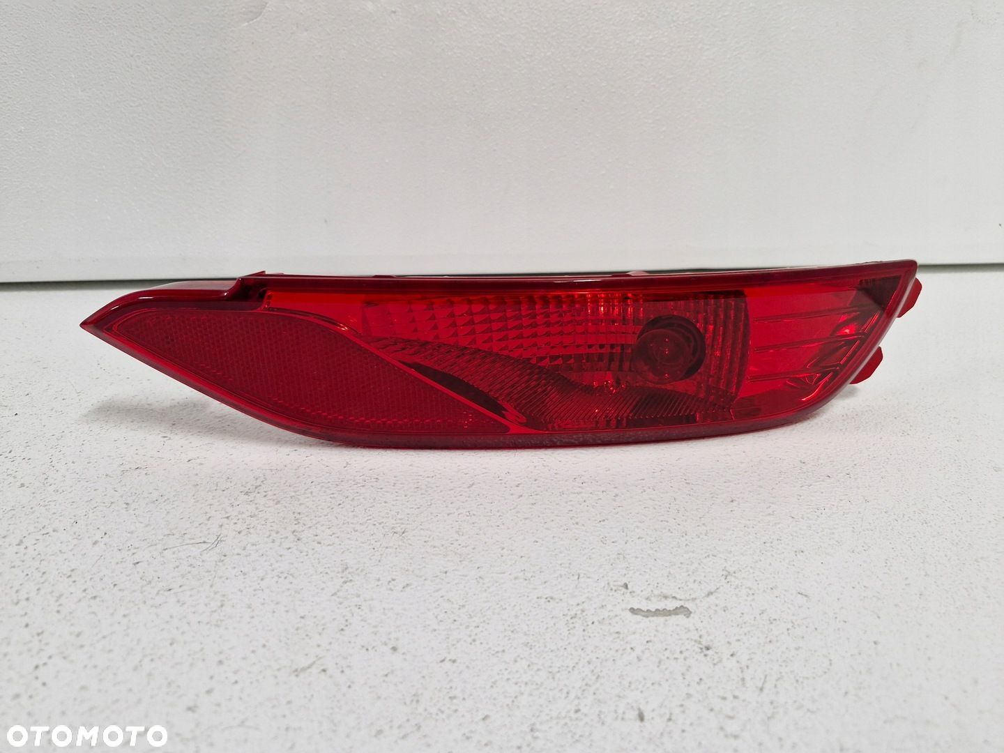 HYUNDAI TUCSON III 3 LAMPA W ZDERZAK PRAWY TYŁ PRZECIWMGIELNA 92406-D3100 - 1
