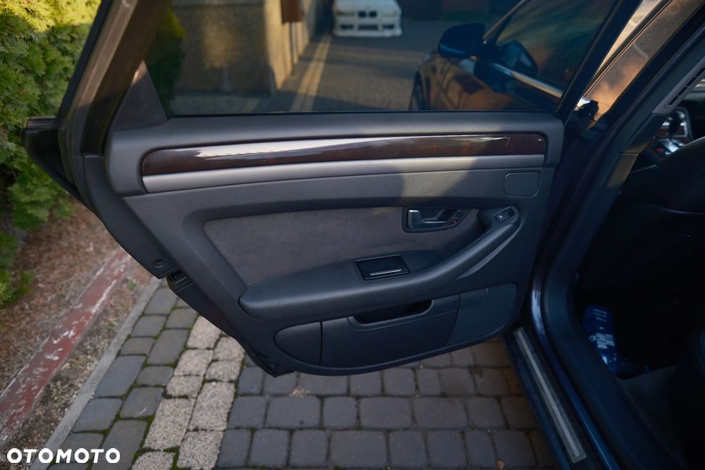 Audi A8 3.0 TDI Quattro - 24