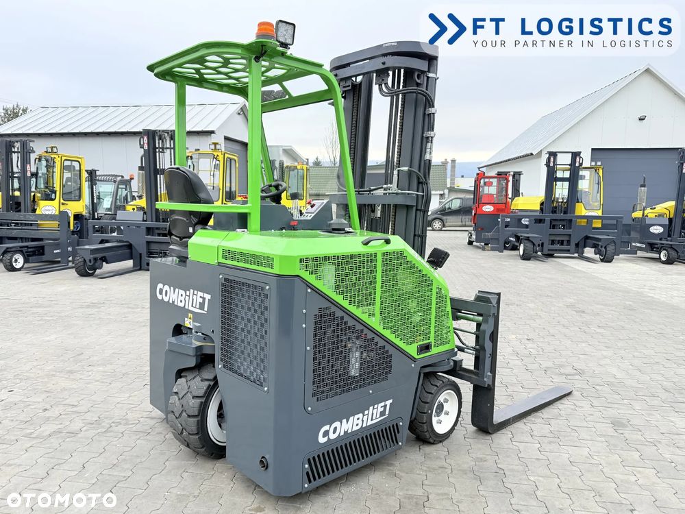 Combilift WÓZEK CZTEROKIERUNKOWY - WIELOKIERUNKOWY | COMBILIFT CB3000 | DIESEL | TRIPLEX 5500MM | POZYCJONER WIDEŁ | PRZESUW WIDEŁ | WOLNY SKOK | STAN IDEALNY | Szeroka oferta wózków czterokierunkowych i bocznych, dopasowanych do różnorodnych potrzeb i zastosowań - 6