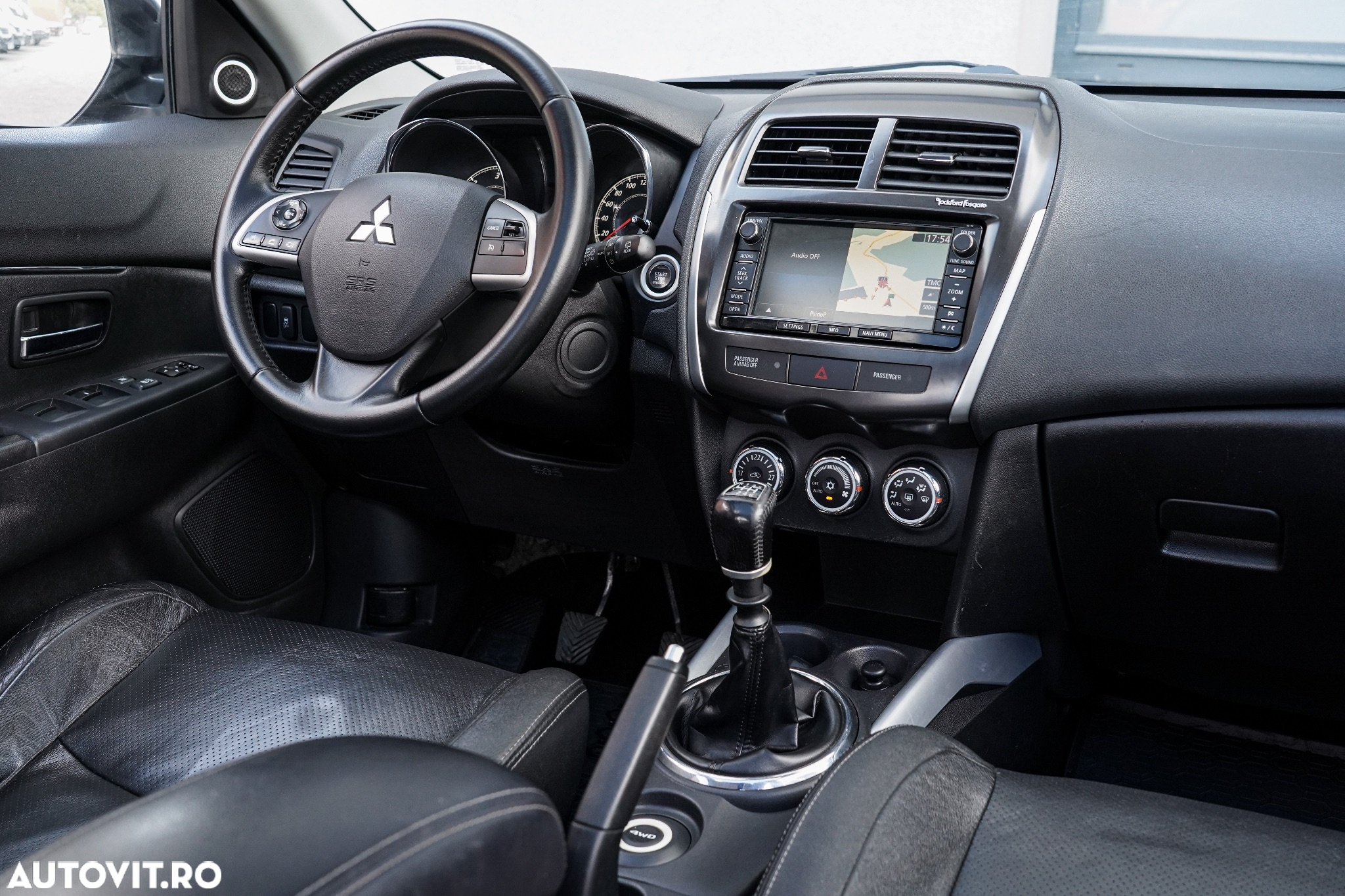 Mitsubishi ASX 1.8 DI-D 4WD Instyle - 15