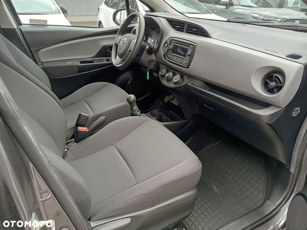 Toyota Yaris - 6