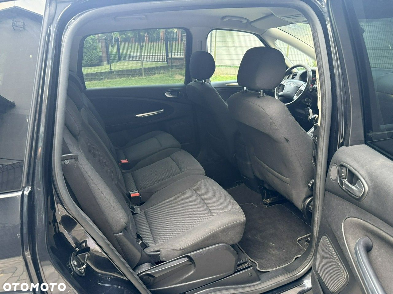 Ford S-Max - 9