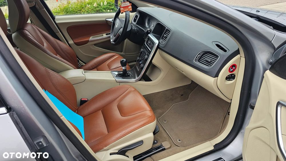 Volvo S60 DRIVe Summum - 31