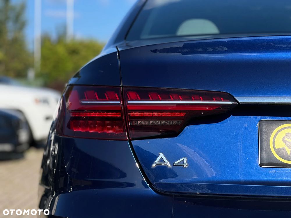 Audi A4 Limousine - 13