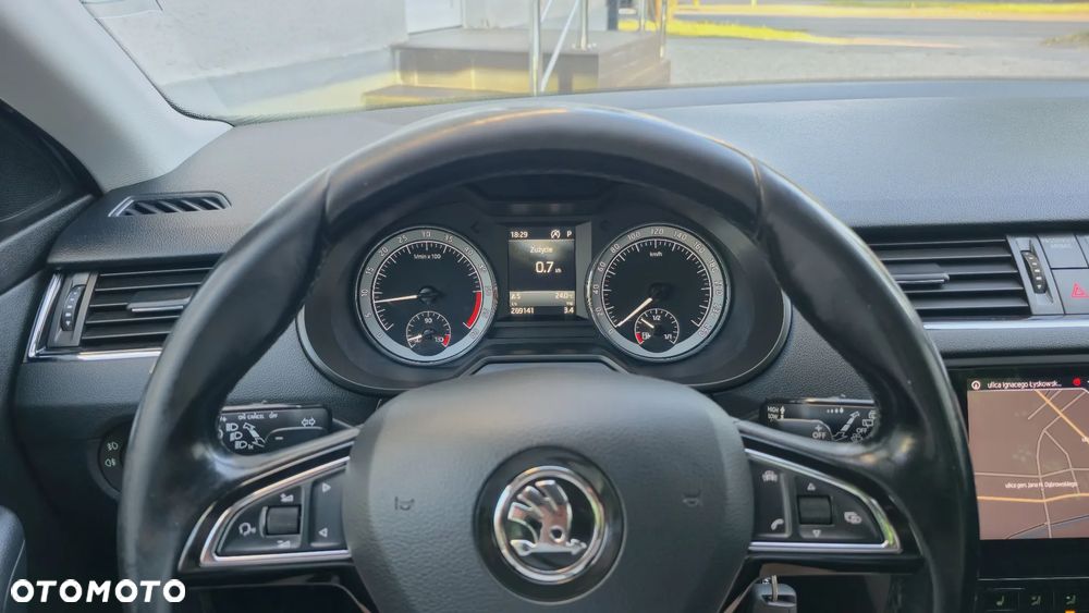 Skoda Octavia 2.0 TDI SCR Clever DSG - 18