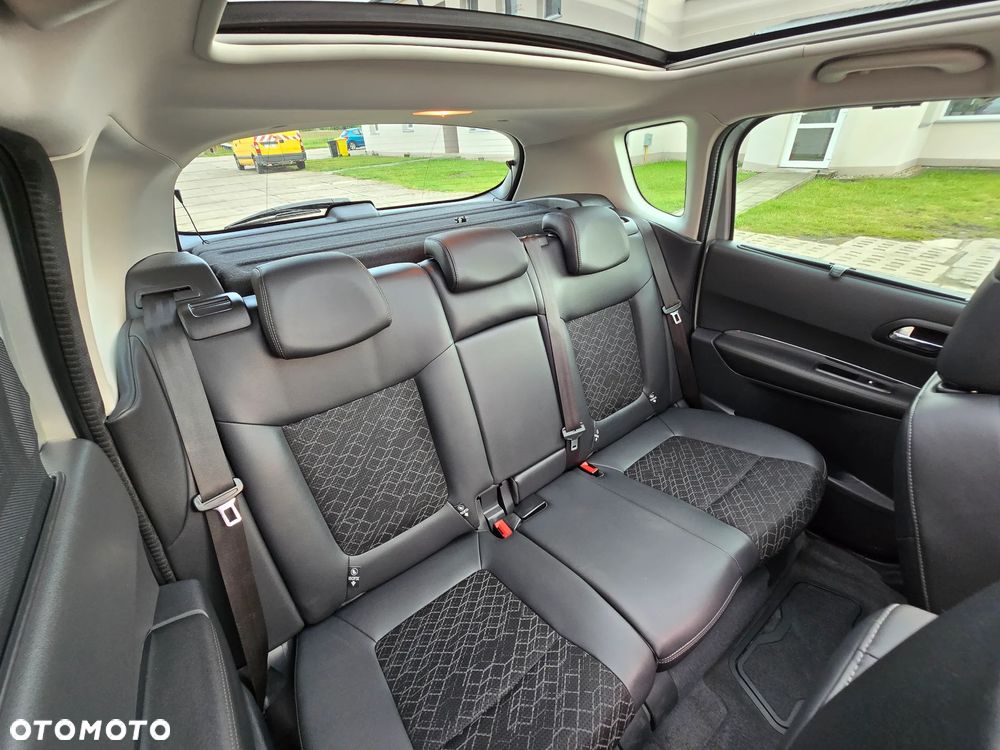 Peugeot 3008 2.0 HDi Allure - 14