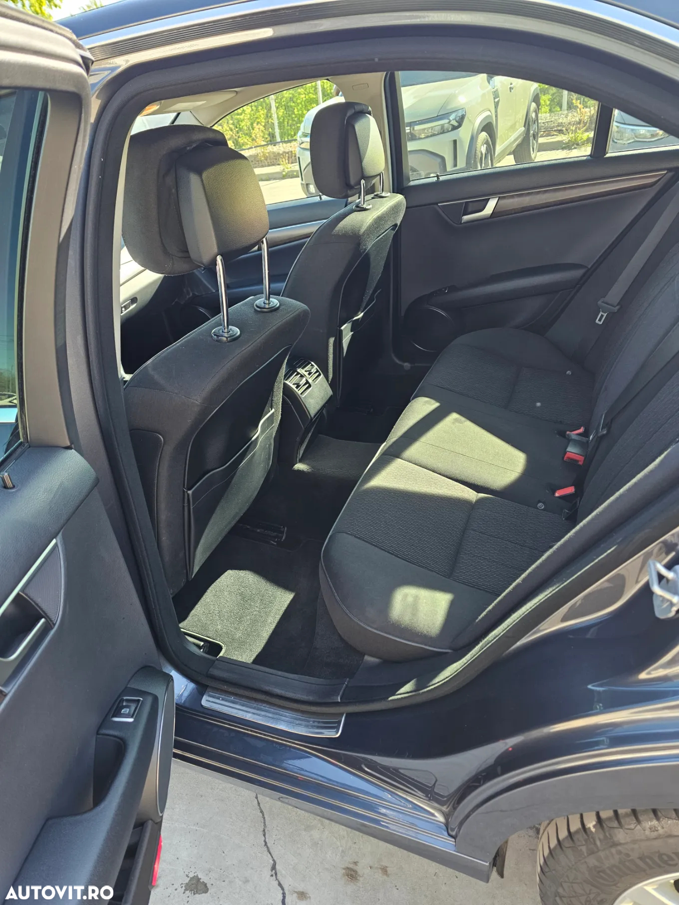 Mercedes-Benz C - 9