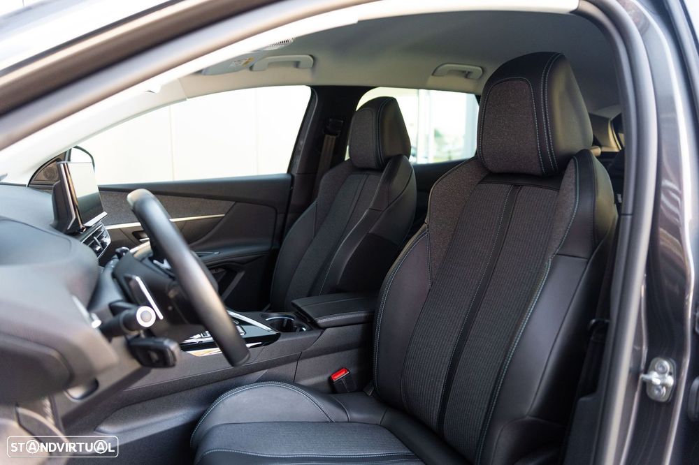 Peugeot 3008 225 e-EAT8 Allure - 7