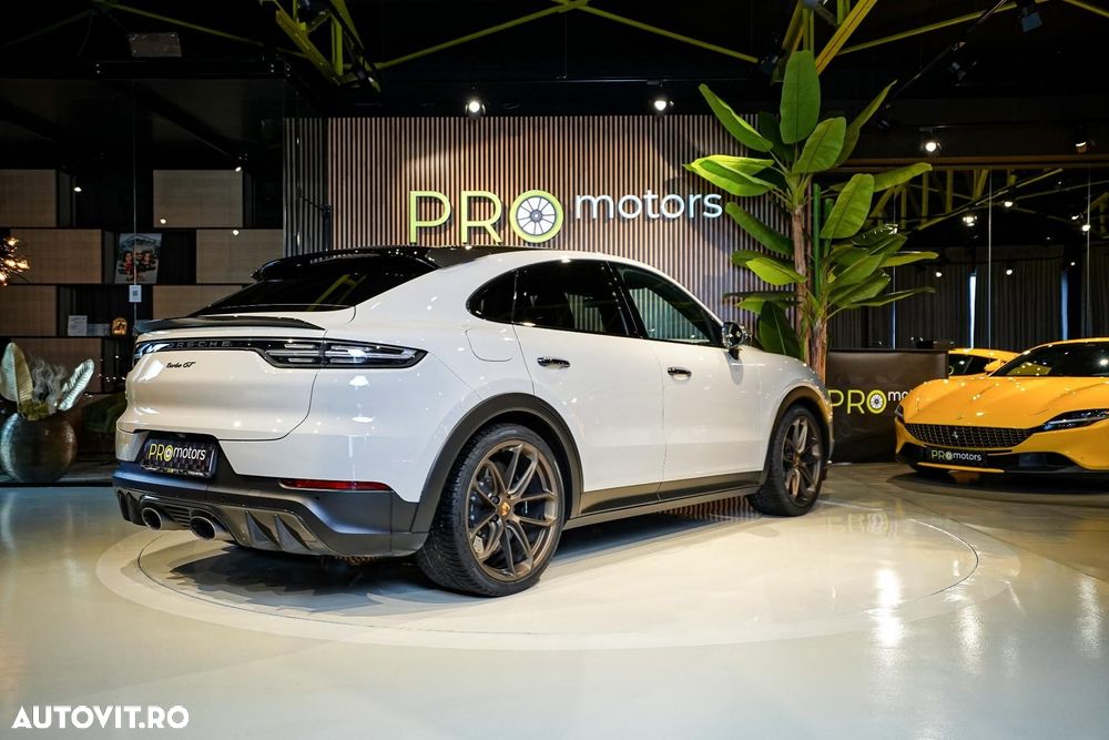 Porsche Cayenne Coupe - 4