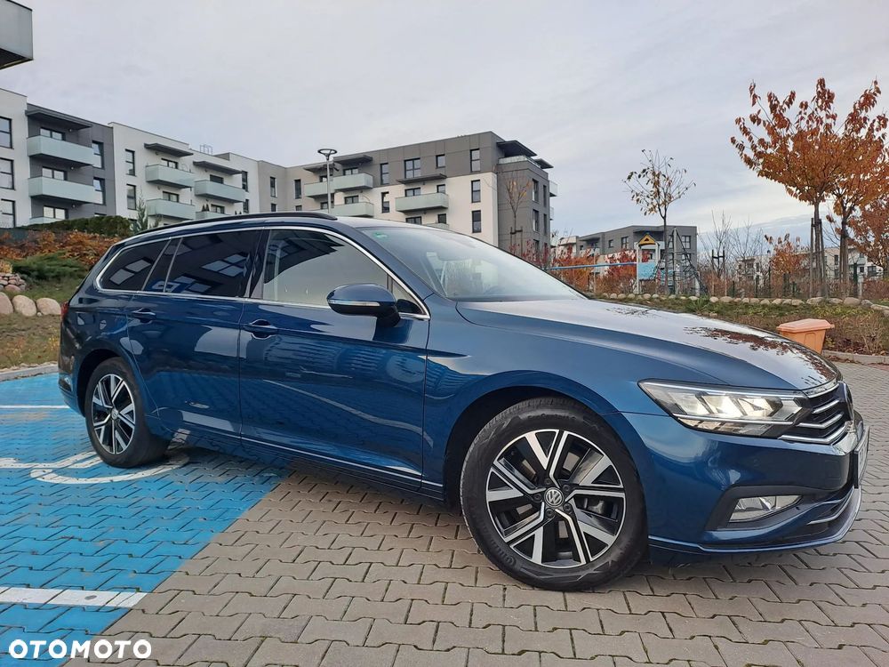Volkswagen Passat Variant 2.0 TDI SCR DSG 4Motion Business - 1