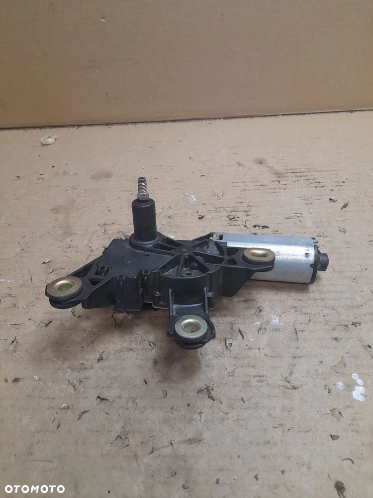 VW GOLF IV BORA KOMBI TOLEDO II LEON I AUDI A3 8L PASSAT B5 A4 B5 KOMBI SILNICZEK TYLNY WYCIERACZKI TYŁ TYLNEJ 1J6955711C - 4