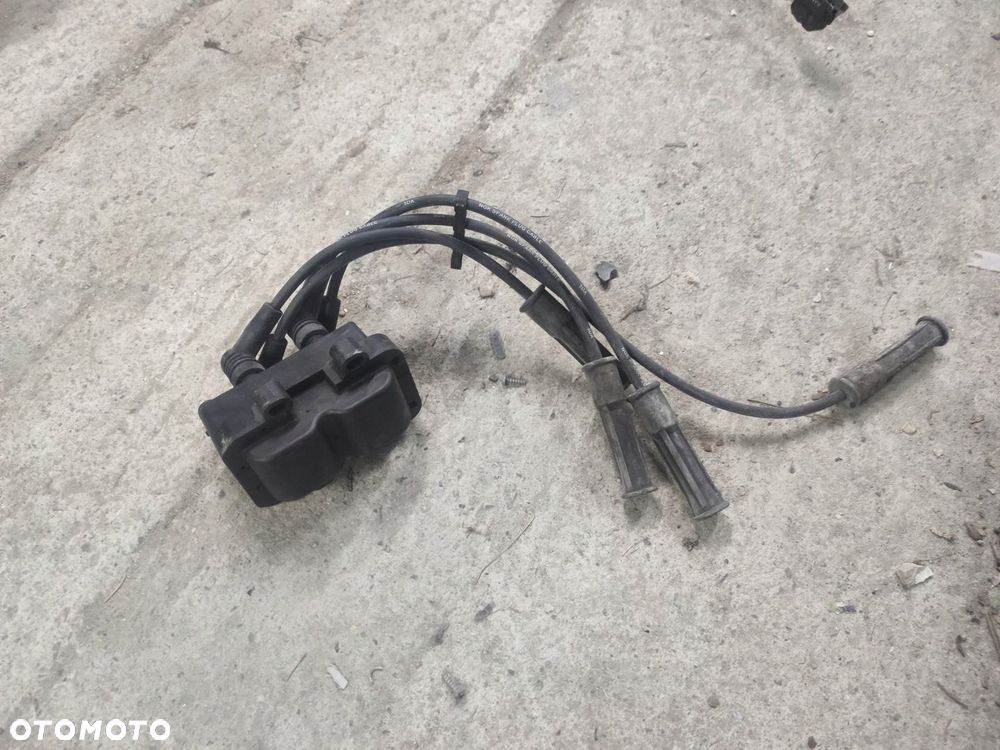 CEWKA DELPHI KABLE NGK DACIA RENAULI 1.4 CE20048 - 1