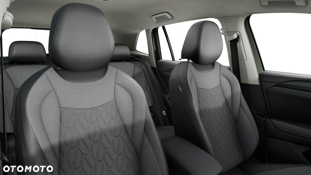 Volkswagen Tiguan - 11