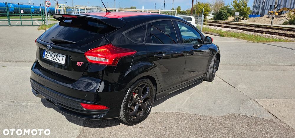 Ford Focus - 14