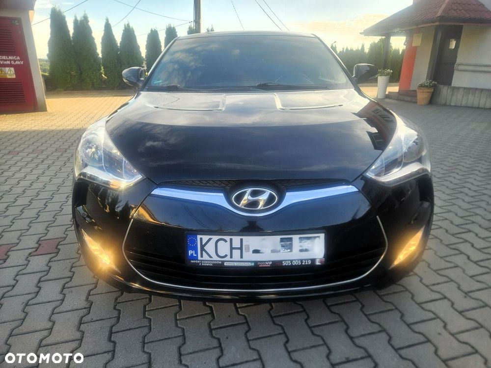 Hyundai Veloster - 13